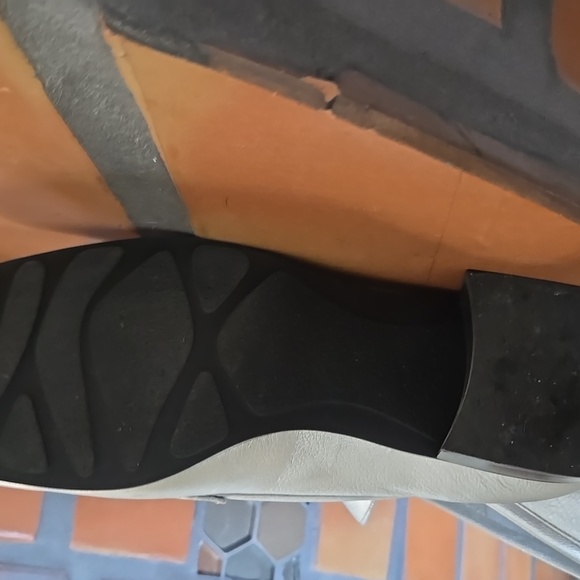 Ladies Etienne Aigner - Picture 8 of 8